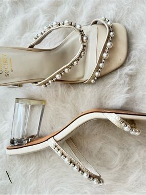 Oasis Society Cream Pearl-Embellished Block Heel Sandals